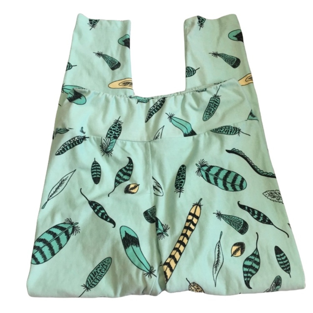 LuLaRoe Leggings Feather Print One Size